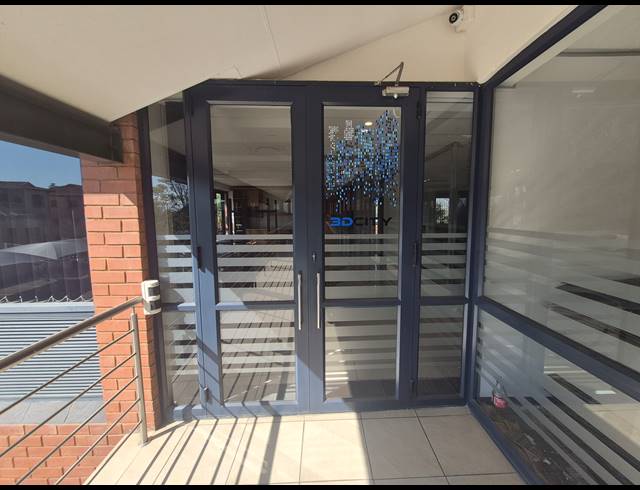 242M² OFFICE TO LET IN WOODMEAD
